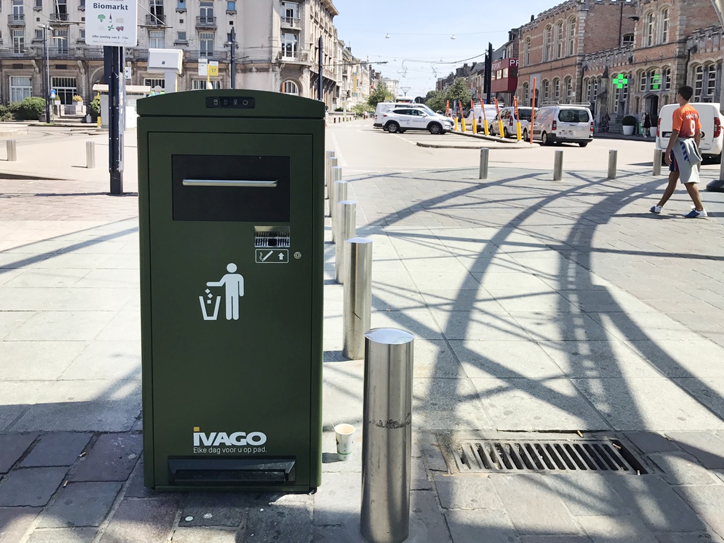 Solar-powered trash compactor in Ghent, Belgium
